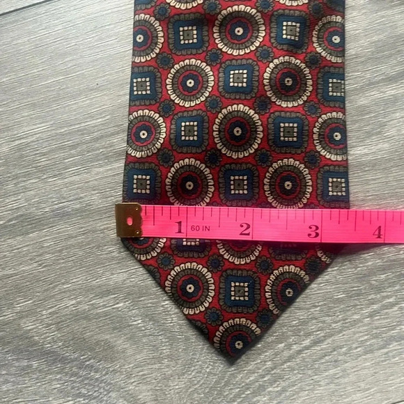 Brooks Brothers Dark Red Blue Pattern Necktie 100% Silk Men’s 57” Business Work - Picture 4 of 4
